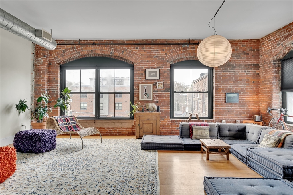172 Green Street, Unit 11 Boston, MA 02130 - Photo 5 of 30