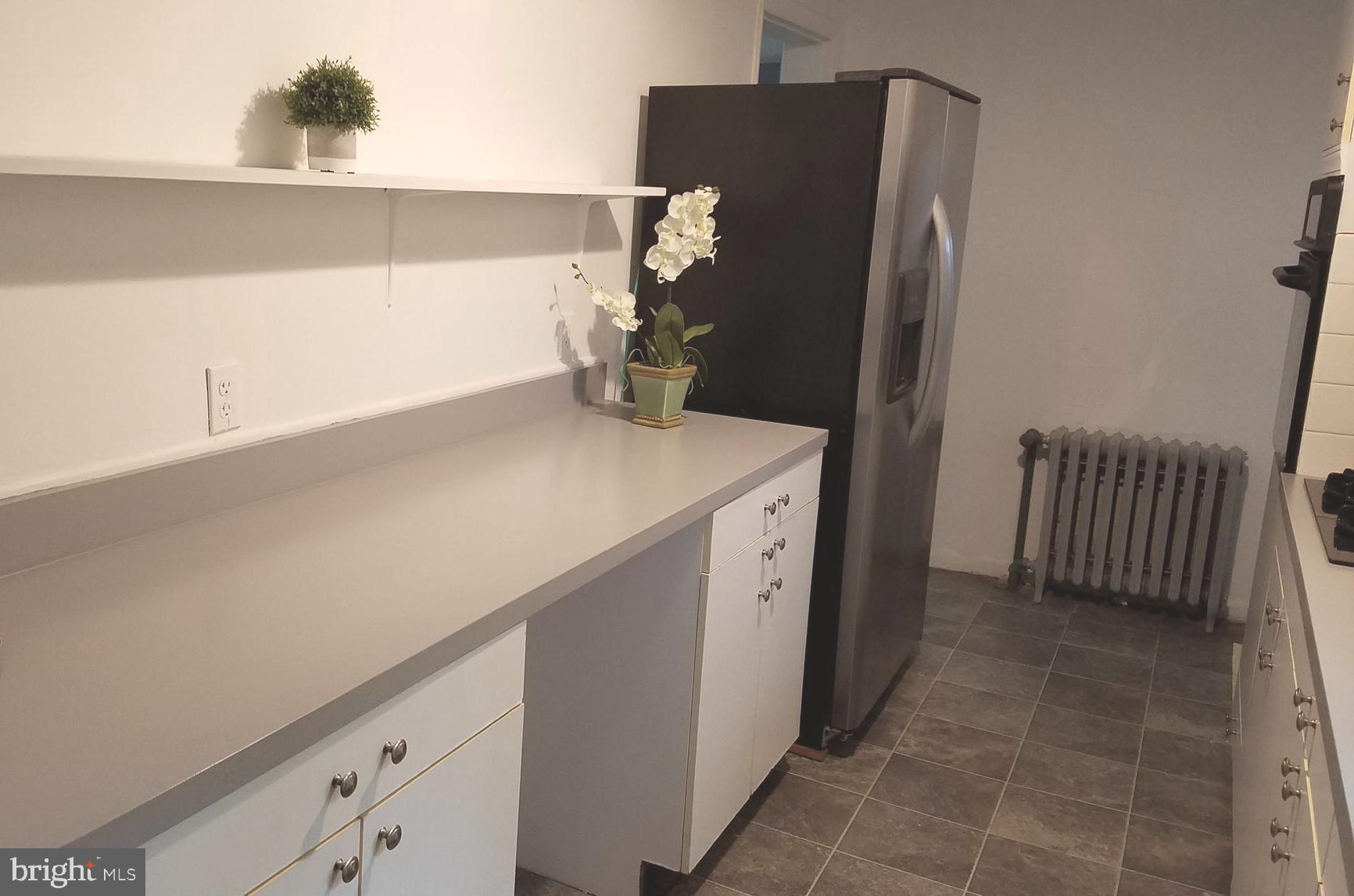 601 North Bend Road Baltimore, MD 21229 - Photo 10 of 22 Plenty of Counter Space