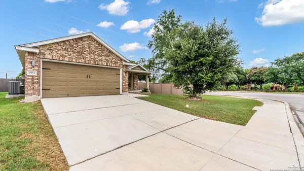 $2,000 | 7951 Brinson Court, Converse, TX 78109
