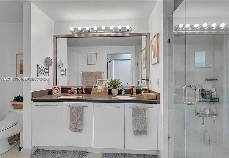 90 Southwest 3rd Street, Unit 3211 Miami, FL 33130 - Photo 17 of 27
