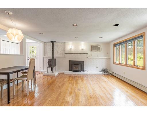 13 Summit Road Saugus, MA 01906 - Photo 5 of 31 Gallery Image 5