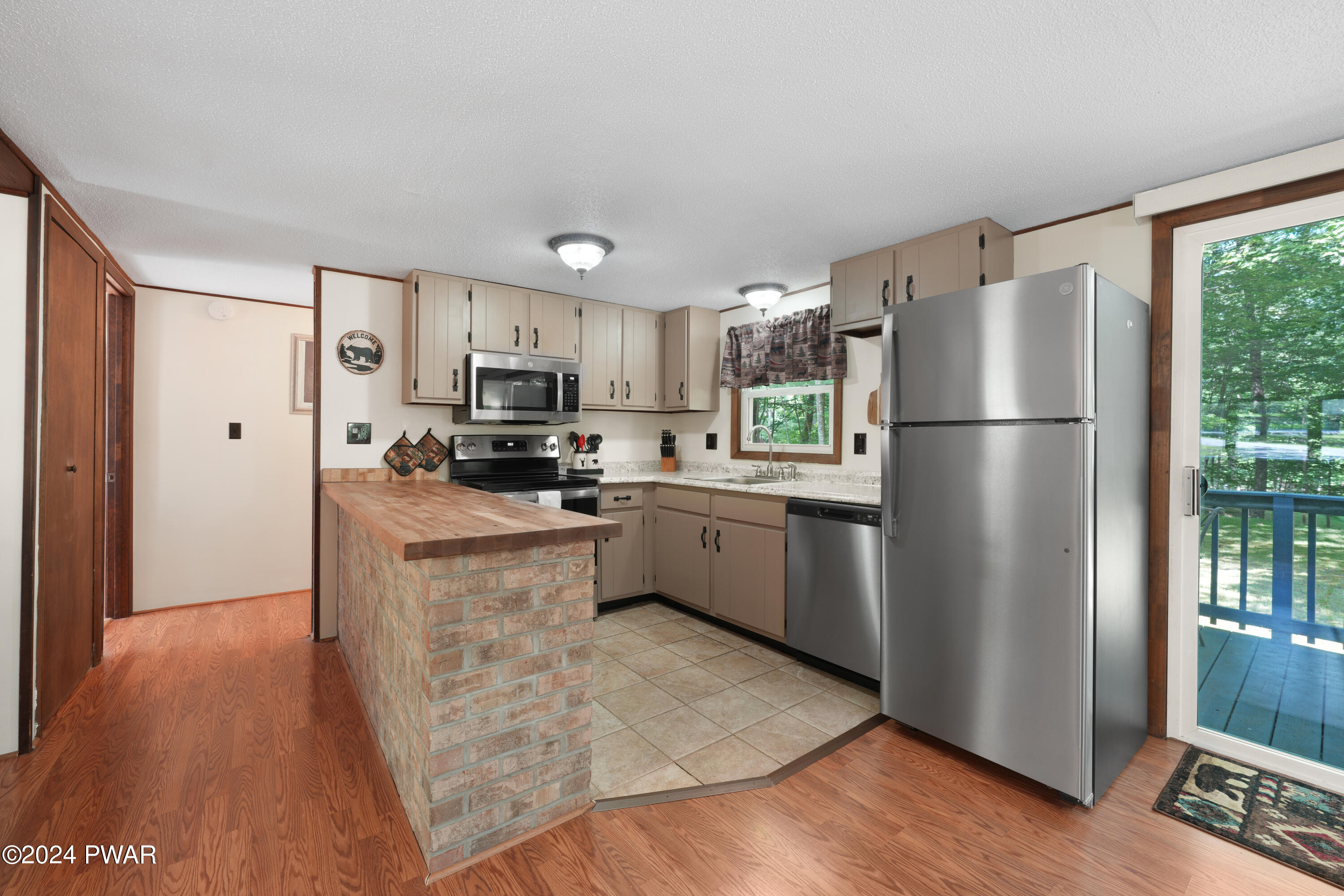 101 Mink Road Dingmans Ferry, PA 18328 - Photo 22 of 38 LEX00049
