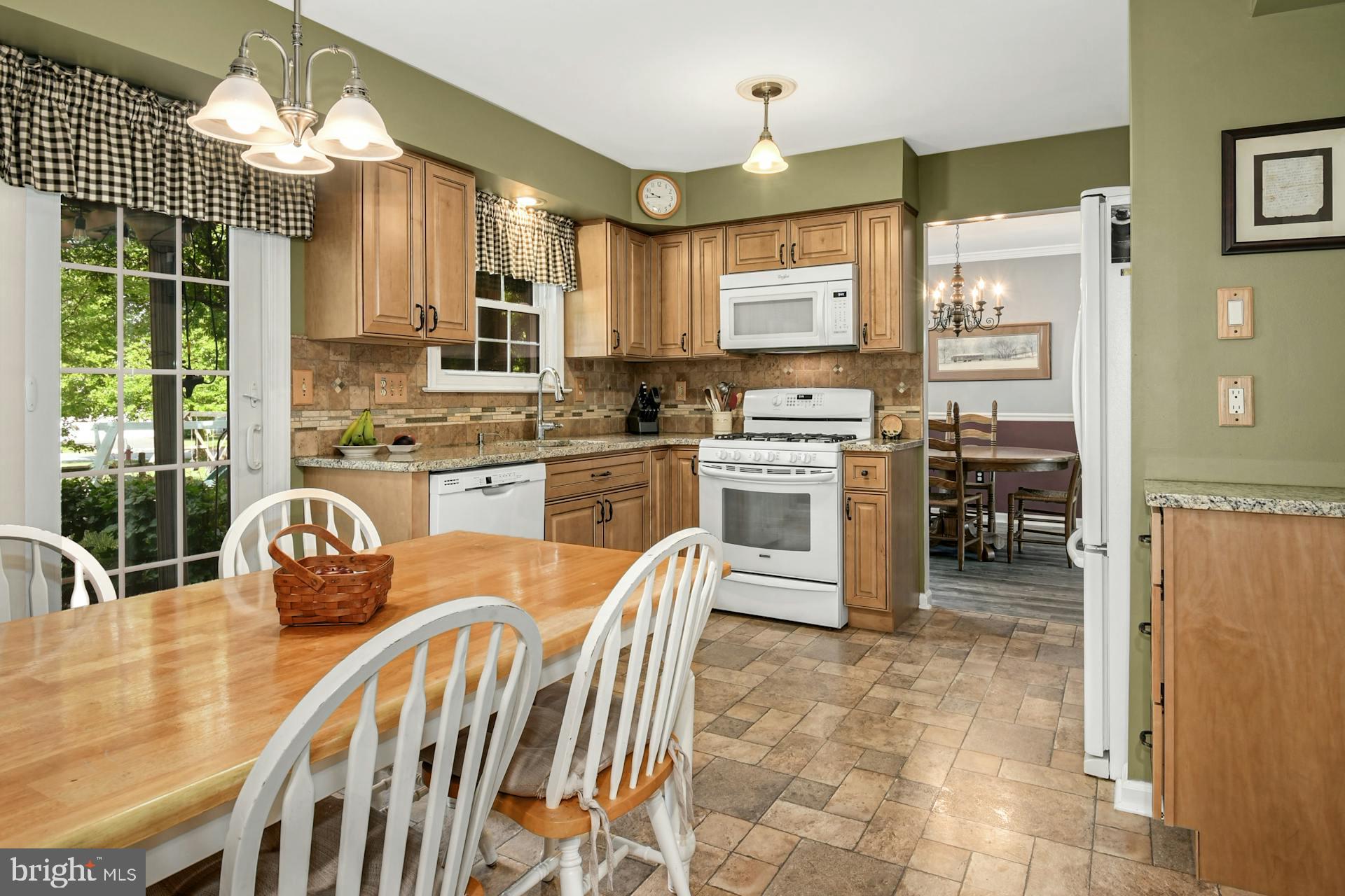 4973 Cabin Run Road Pipersville, PA 18947 - Photo 9 of 24 Gallery Image 9