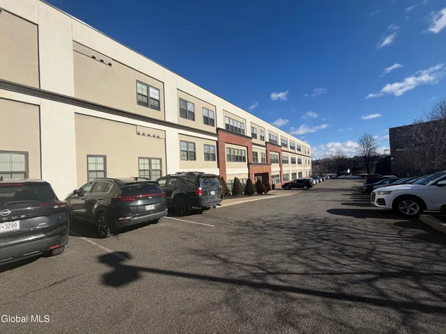 $1,500 | 733 Broadway, Unit 106, Albany, NY 12207