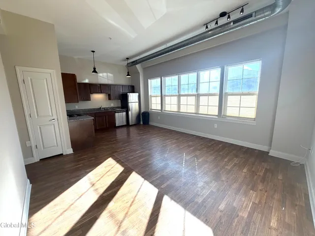 $1,500 | 733 Broadway, Unit 106, Albany, NY 12207