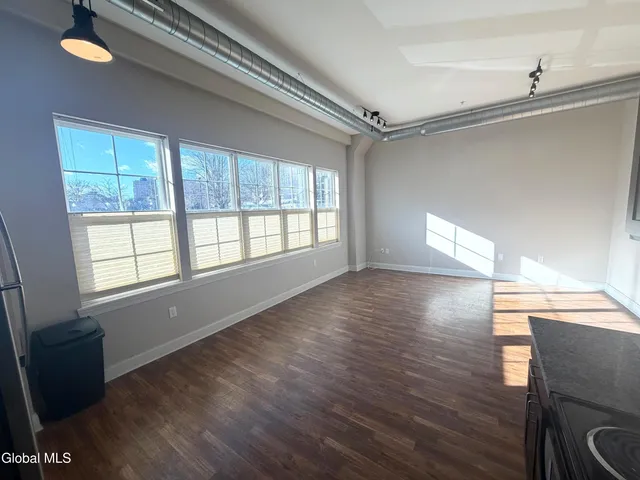 $1,500 | 733 Broadway, Unit 106, Albany, NY 12207