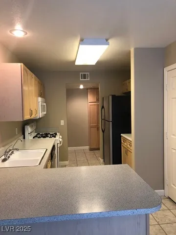 $1,699 | 9663 Silver City Drive, Las Vegas, NV 89123