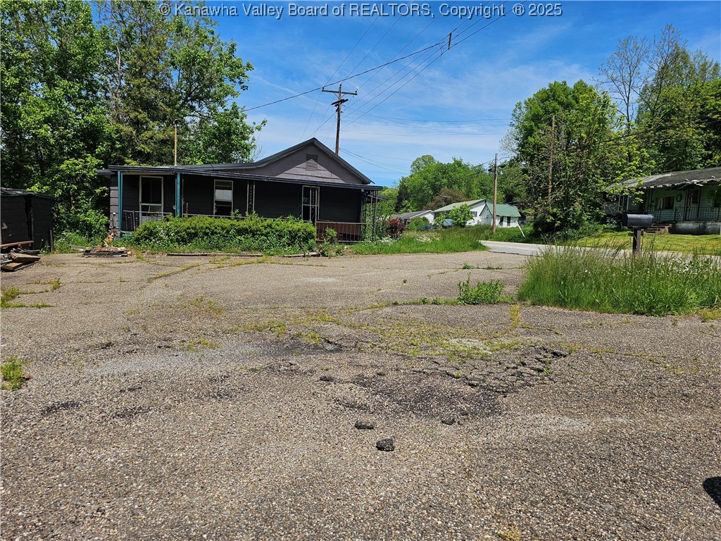 664 Charleston Road Point Pleasant, WV 25550 - Photo 13 of 14 Gallery Image 13