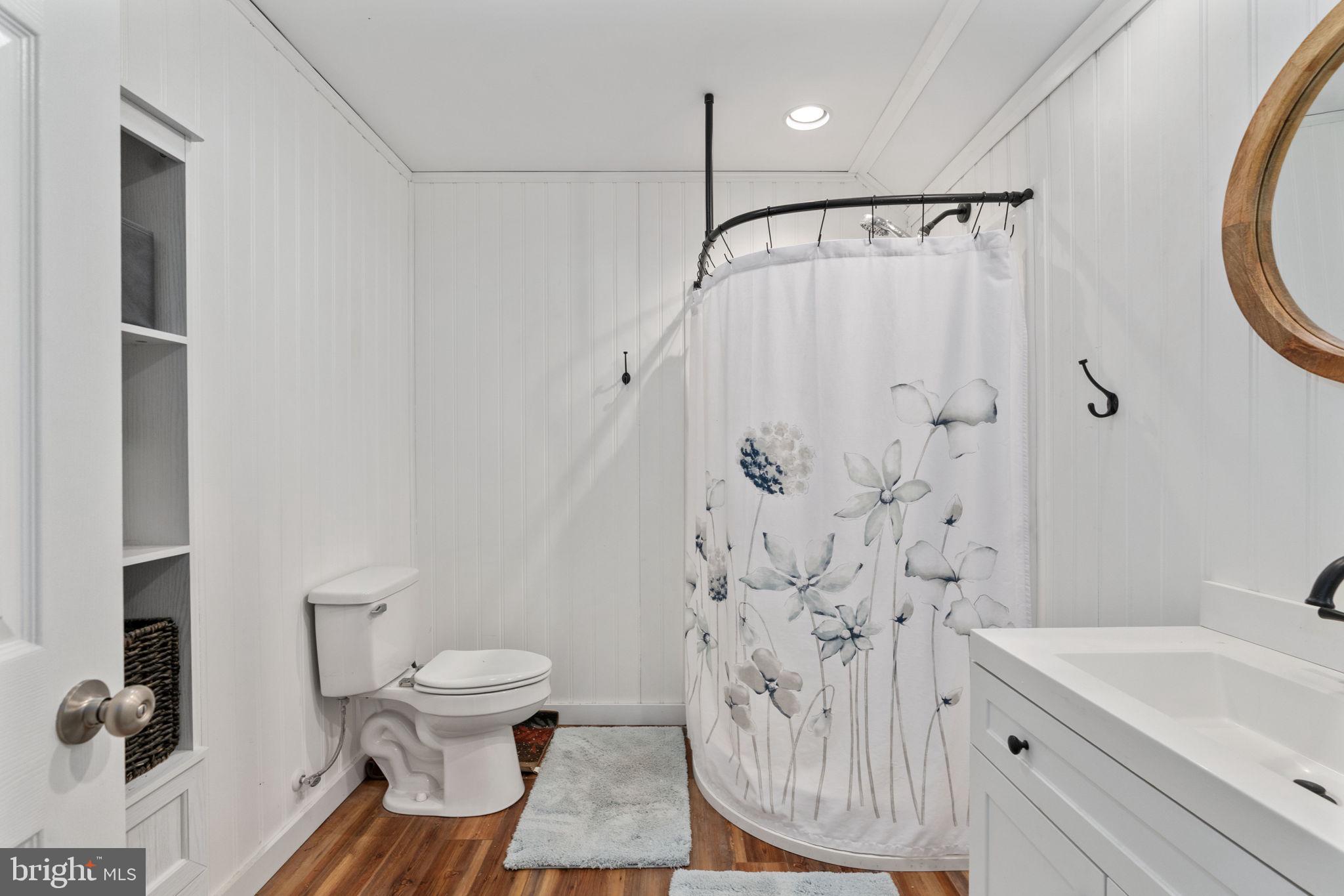 5105 Deep Creek Road Kents Store, VA 23084 - Photo 60 of 74 Upstairs Bathroom