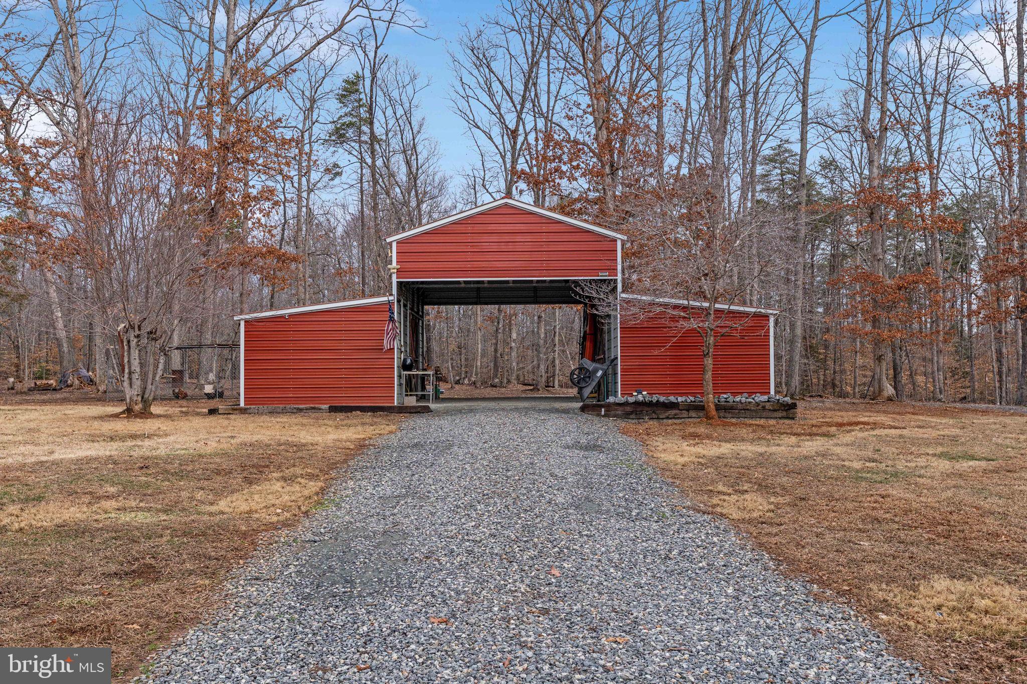 5105 Deep Creek Road Kents Store, VA 23084 - Photo 63 of 74 Large Barn