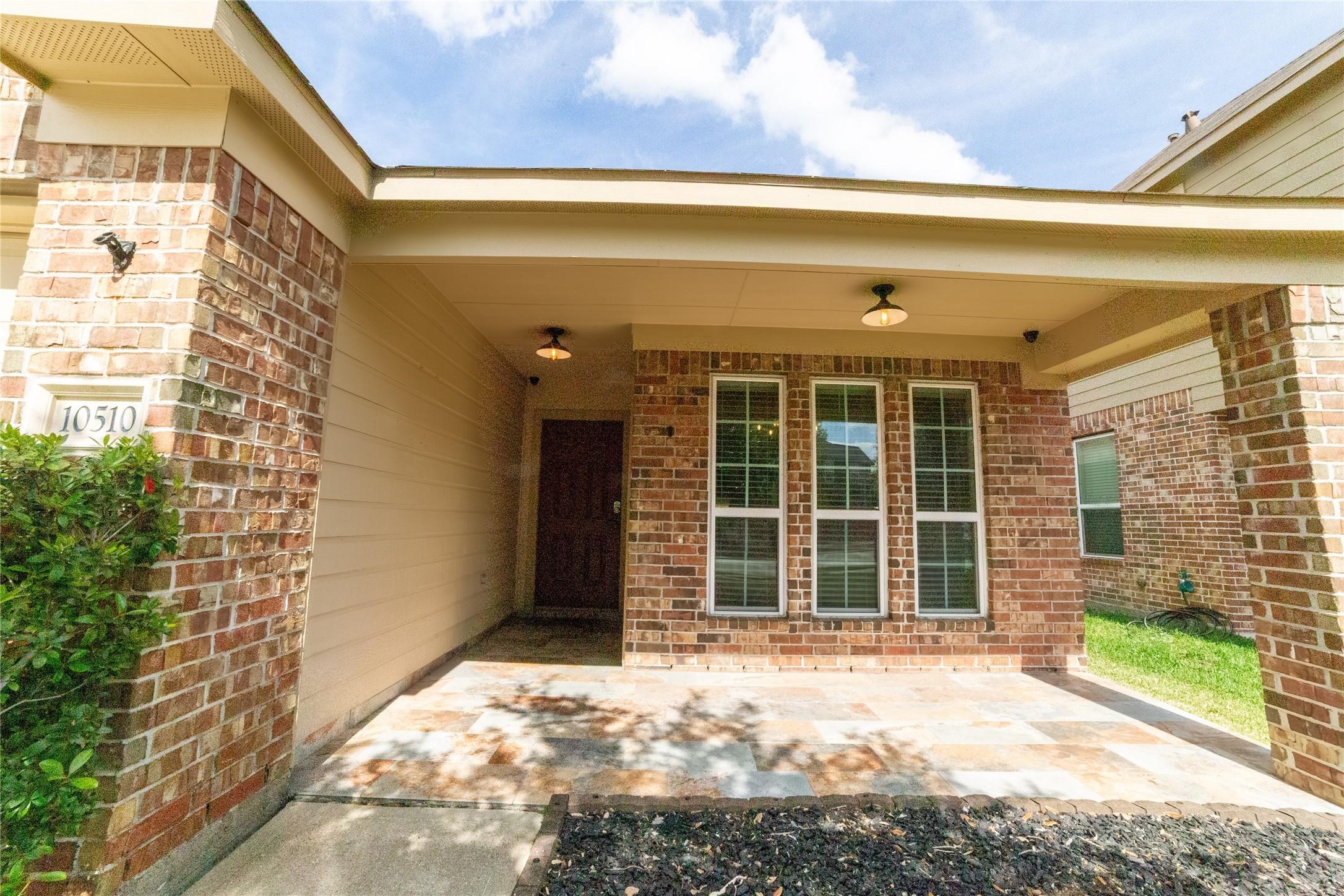 10510 Chestnut Path Way Tomball, TX 77375 - Photo 2 of 18 Front Entrance and porch area
