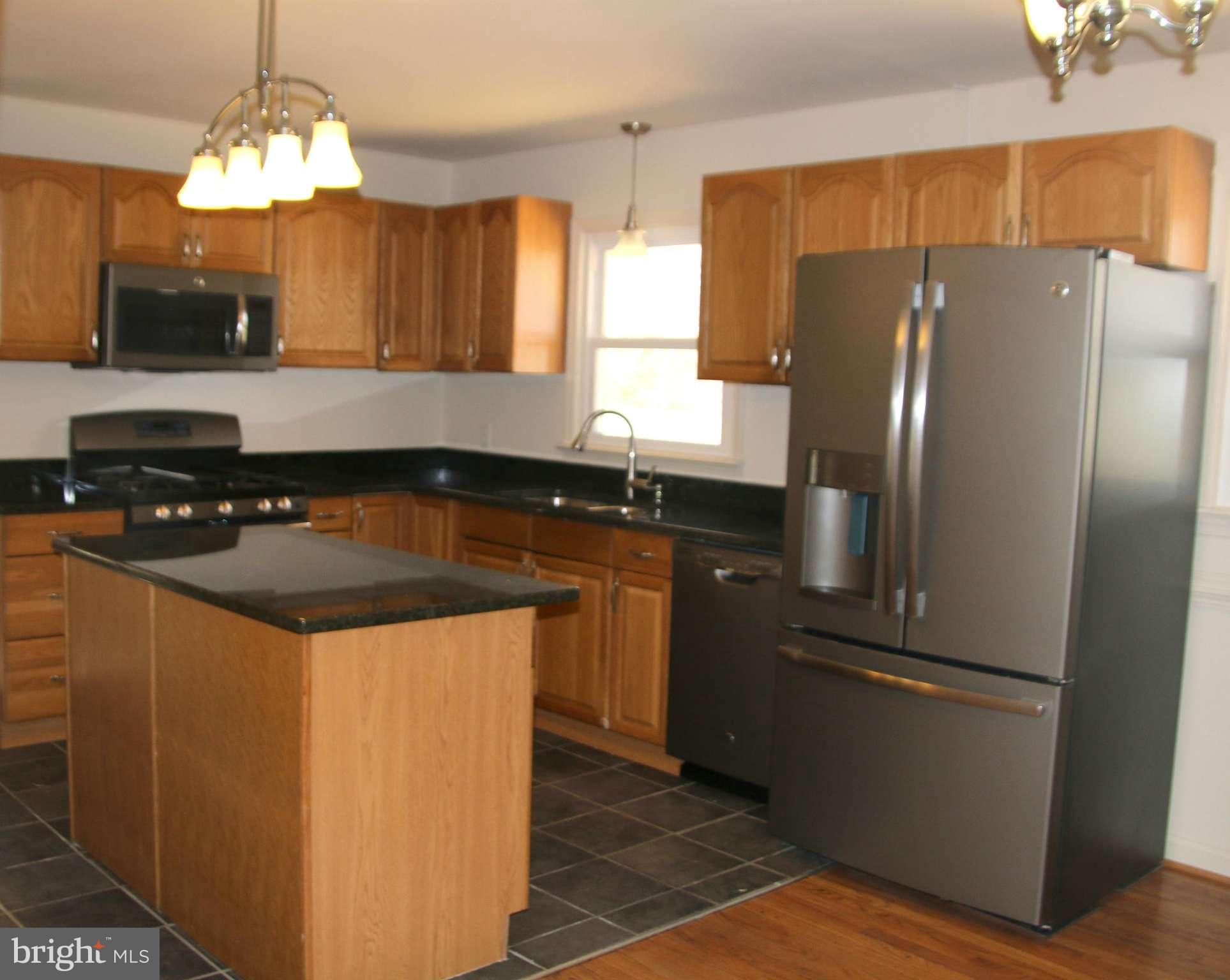 4650 Jericho Road Ruther Glen, VA 22546 - Photo 5 of 25 Kitchen