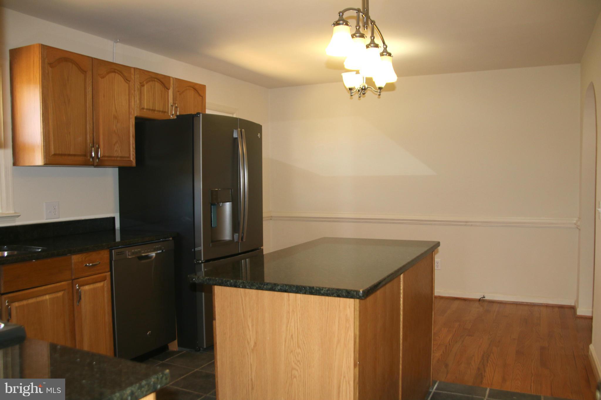 4650 Jericho Road Ruther Glen, VA 22546 - Photo 6 of 25 Kitchen