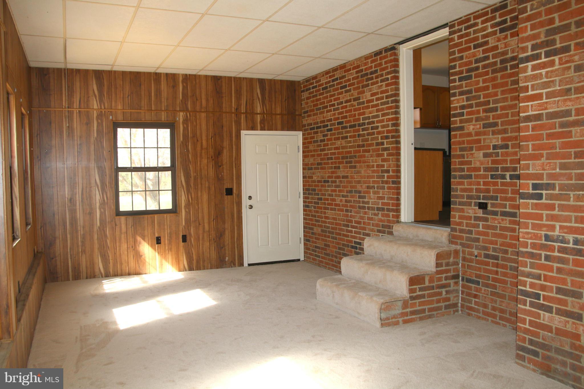 4650 Jericho Road Ruther Glen, VA 22546 - Photo 10 of 25 Interior (General)
