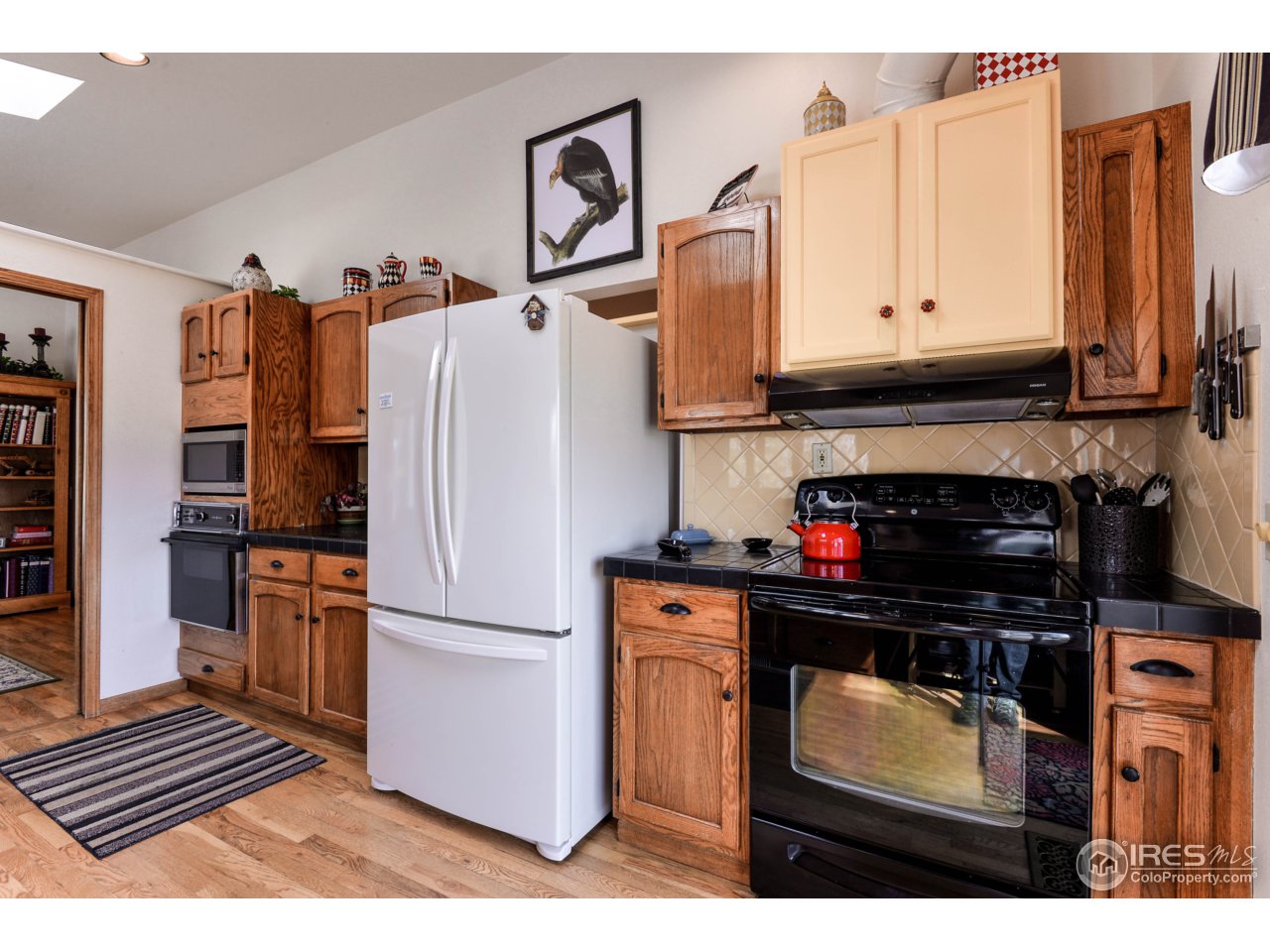 13225 East County Line Road Longmont, CO 80504 - Photo 8 of 25 Kitchen
