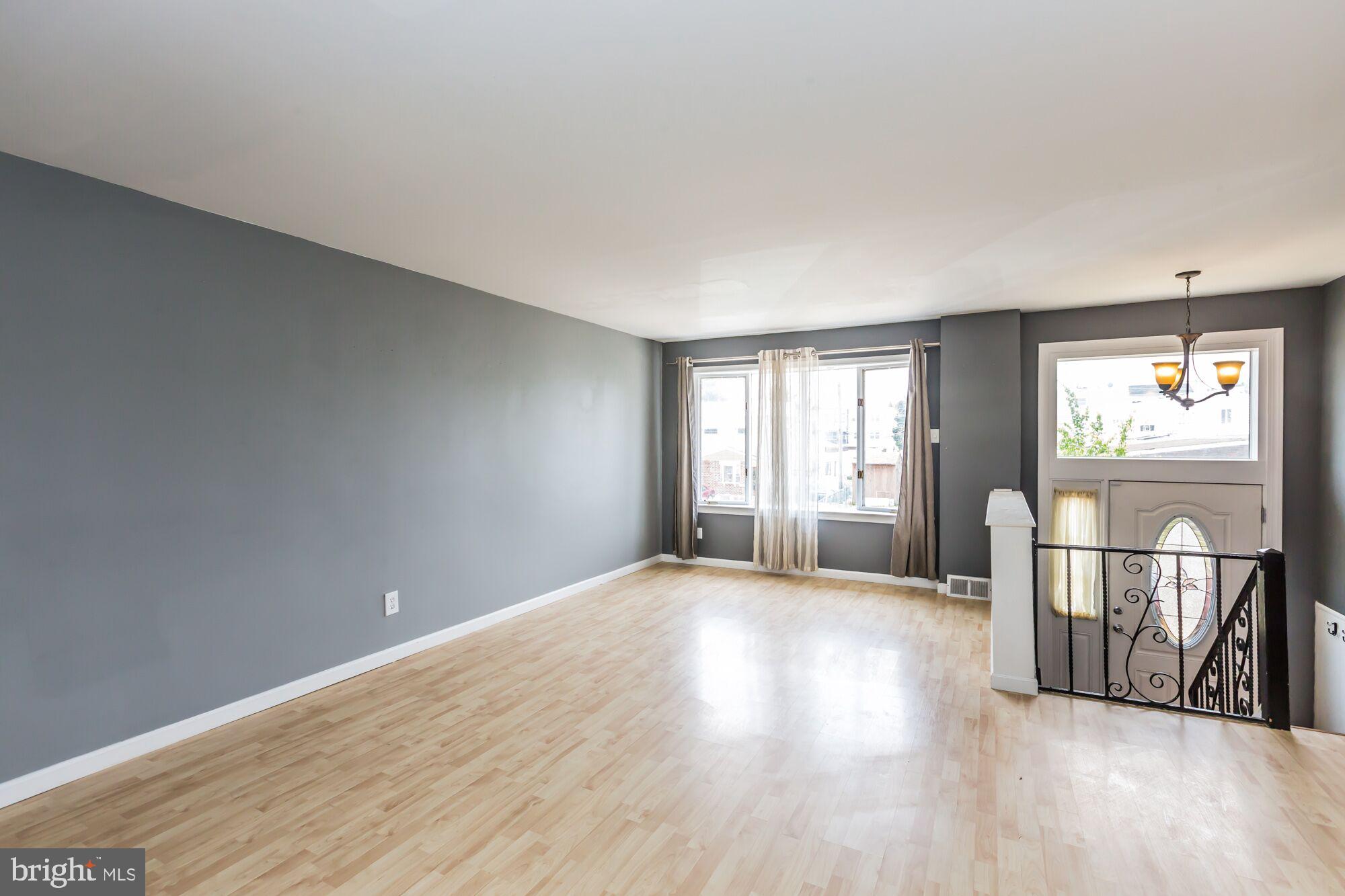 12235 Rambler Road Philadelphia, PA 19154 - Photo 3 of 25