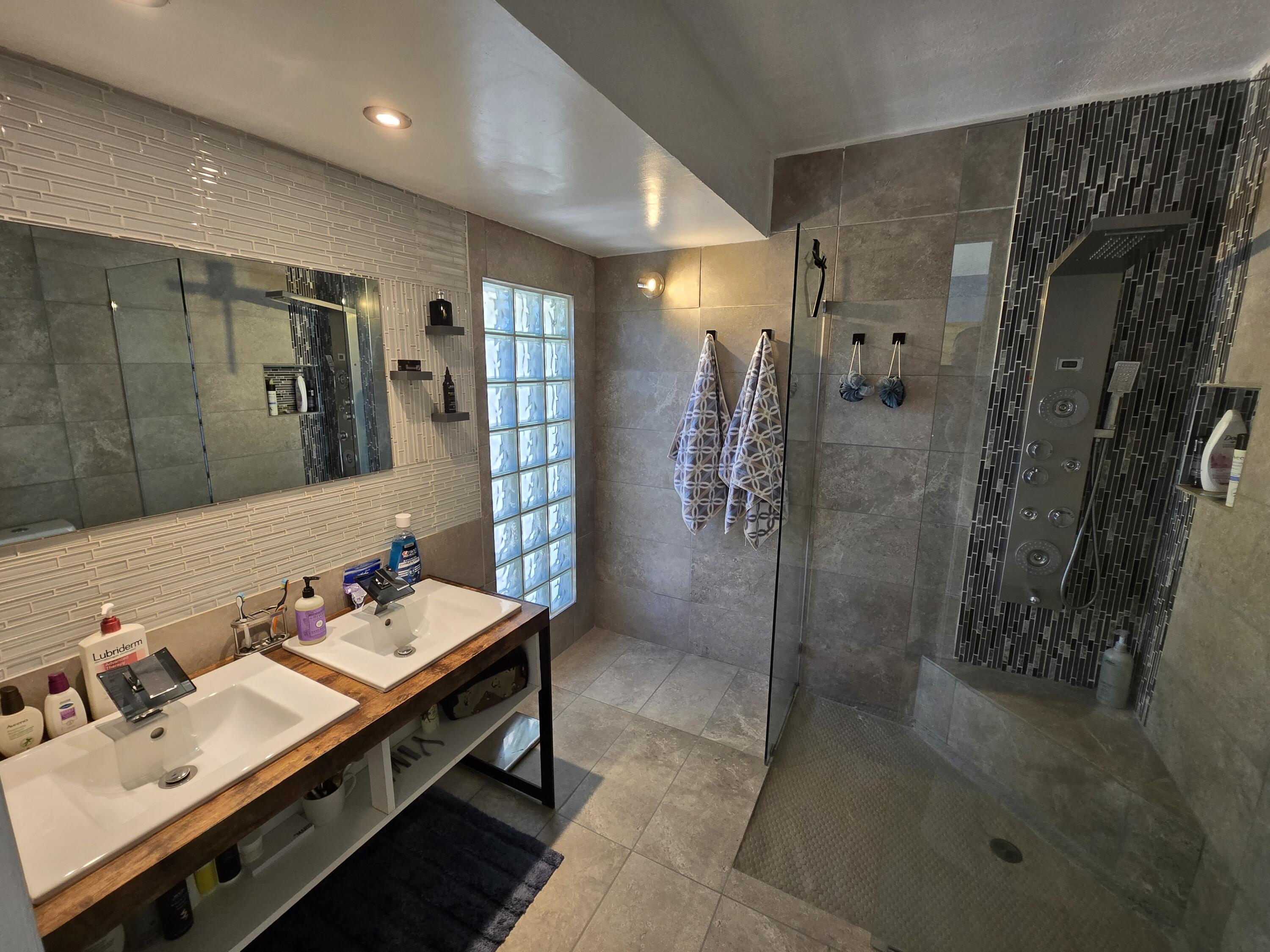 881 Riviera Drive Northeast Palm Bay, FL 32905 - Photo 15 of 35 Primary Bathroom
