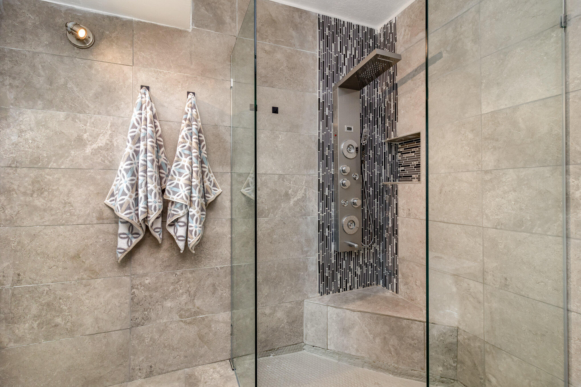 881 Riviera Drive Northeast Palm Bay, FL 32905 - Photo 16 of 35 Primary Bath