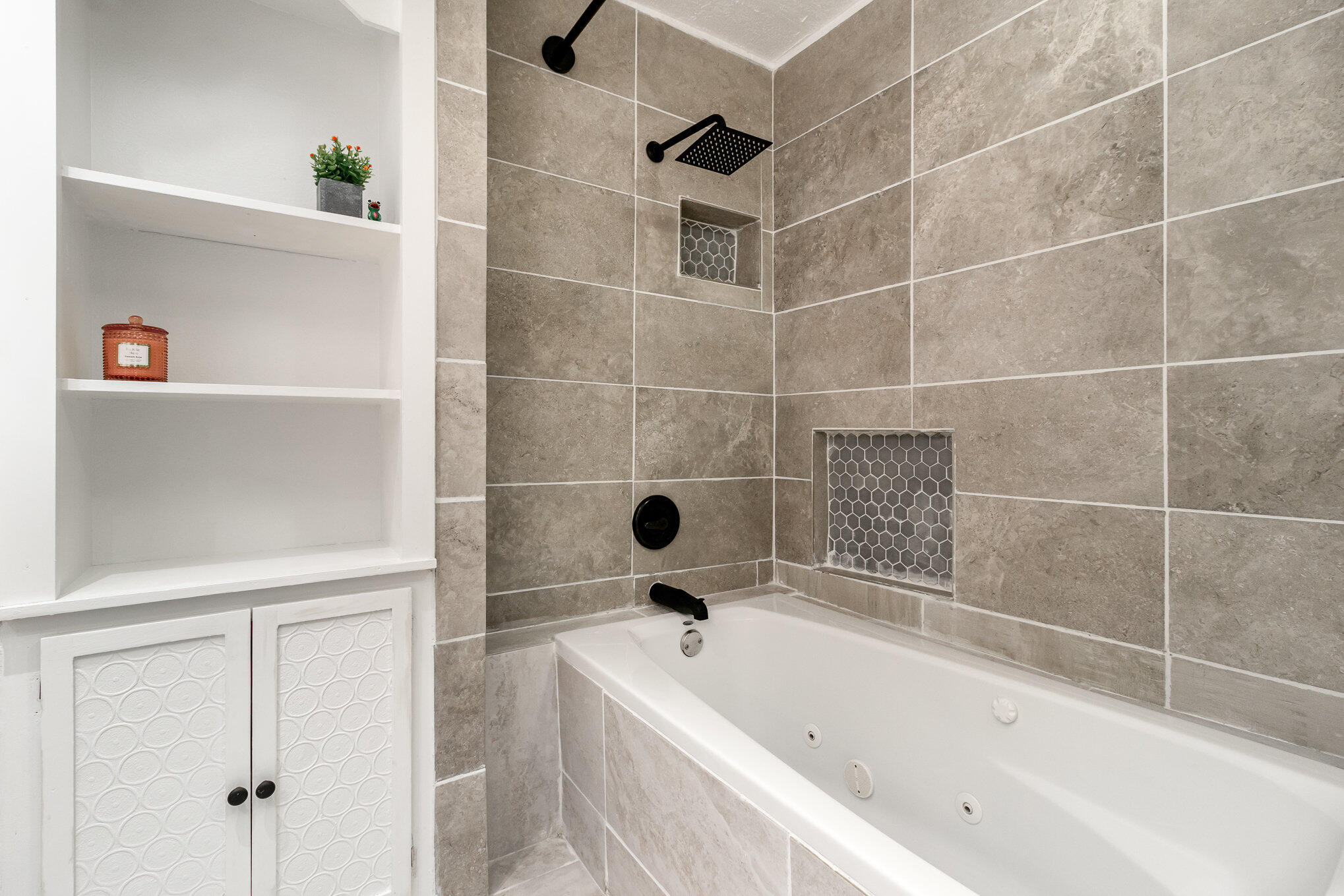 881 Riviera Drive Northeast Palm Bay, FL 32905 - Photo 21 of 35 Bath 2