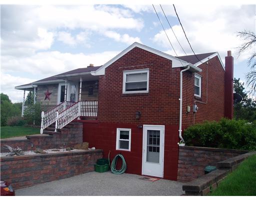 68 Michael Road Russellton, PA 15076 - Photo 2 of 16 Exterior Back.
