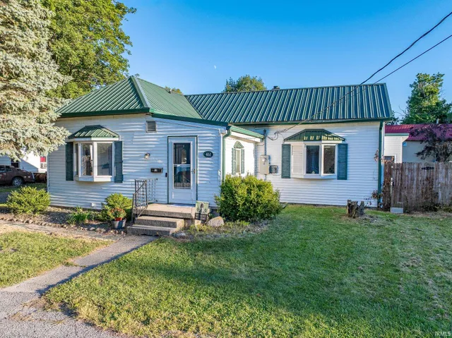 $155,000 | 461 Bent Street, Wabash, IN 46992
