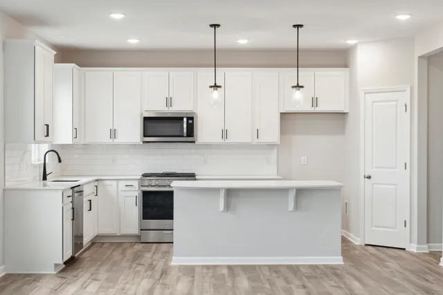 $574,990 | Newberry 105th Avenue, Rogers, MN 55374