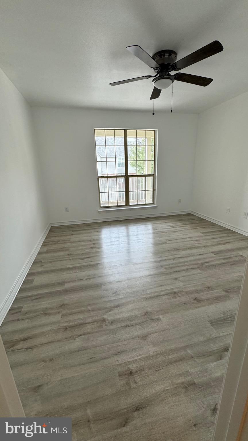 12151 Penderview Lane, Unit 2038 Fairfax, VA 22033 - Photo 9 of 20 Primary bedroom