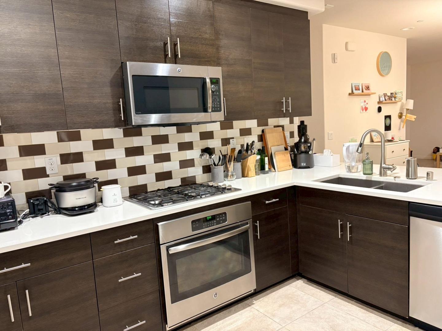 388 Expedition Lane Milpitas, CA 95035 - Photo 17 of 18