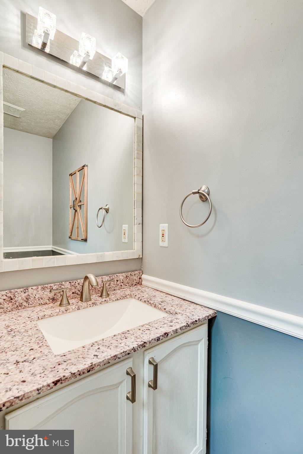 13221 Wates Spring Place Clifton, VA 20124 - Photo 15 of 68 Powder Room off of Laundry/Mud Room