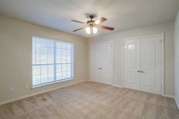 $335,000 | 119 Crestway Drive, Unit 22, Cedar Hill, TX 75104