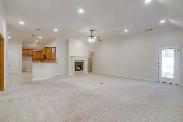 $335,000 | 119 Crestway Drive, Unit 22, Cedar Hill, TX 75104