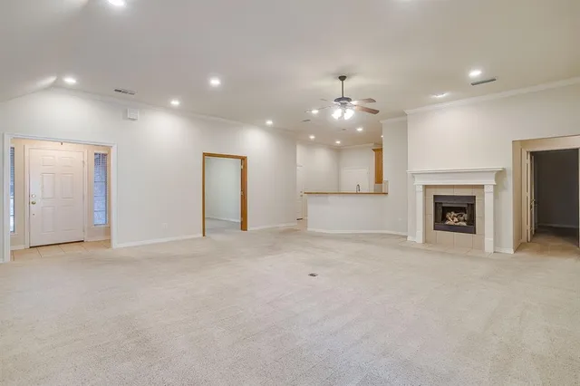 $335,000 | 119 Crestway Drive, Unit 22, Cedar Hill, TX 75104