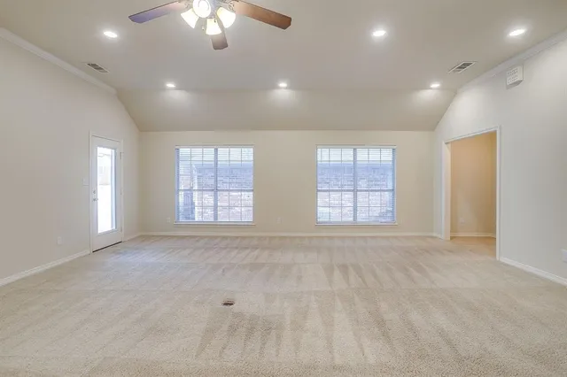 $335,000 | 119 Crestway Drive, Unit 22, Cedar Hill, TX 75104