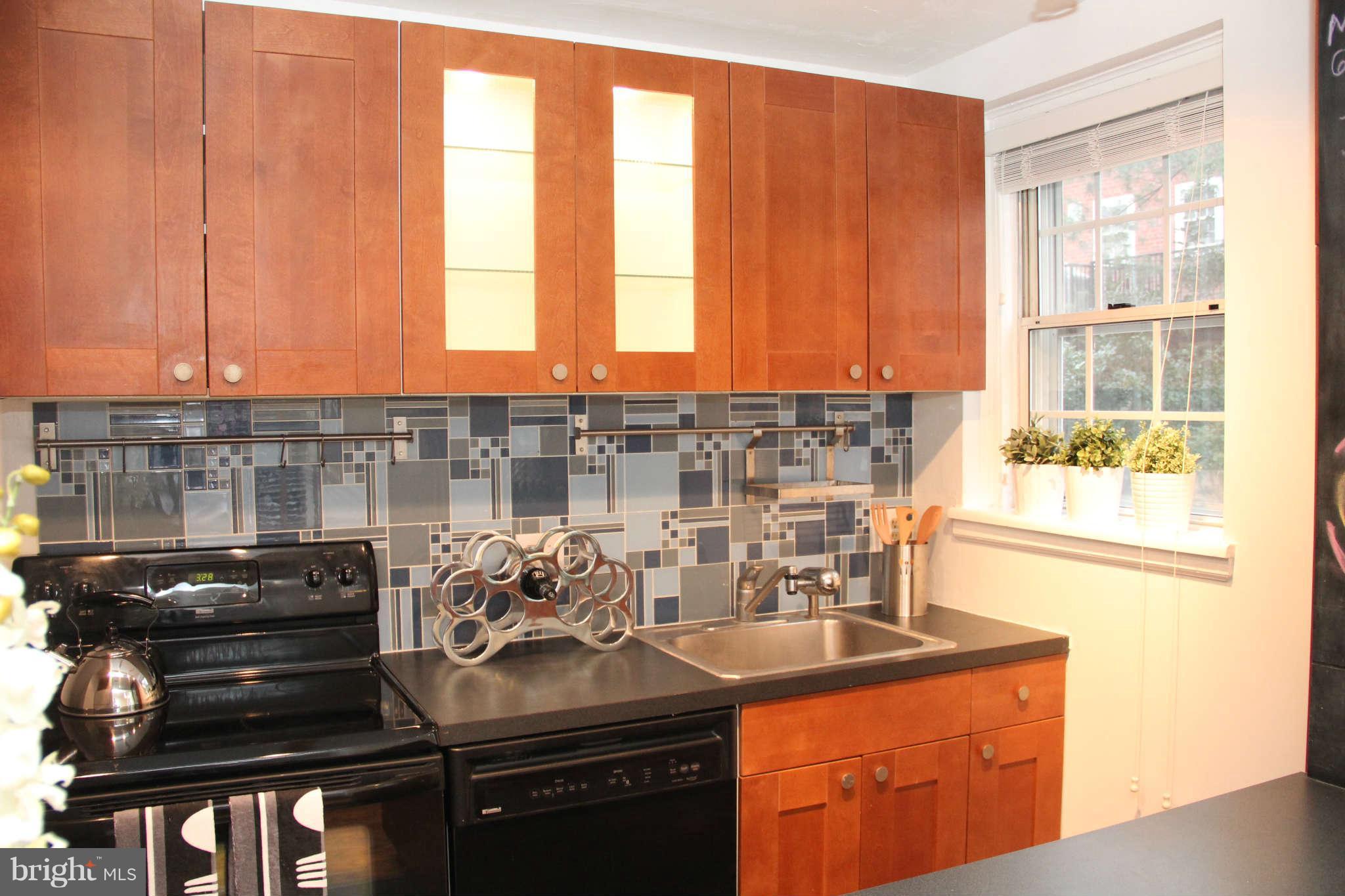4823 27th Road South, Unit 2501 Arlington, VA 22206 - Photo 12 of 30 Kitchen