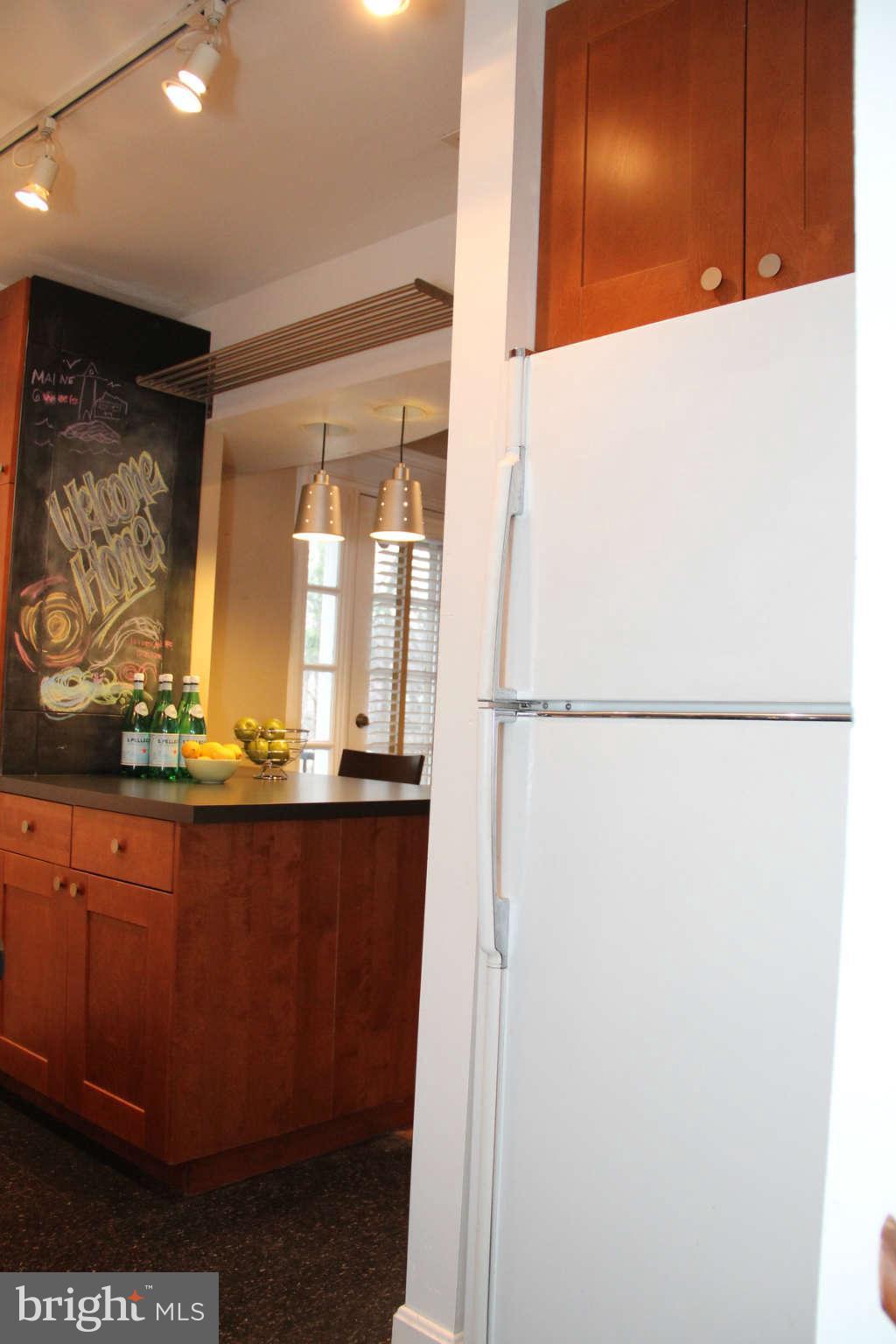 4823 27th Road South, Unit 2501 Arlington, VA 22206 - Photo 13 of 30 Kitchen