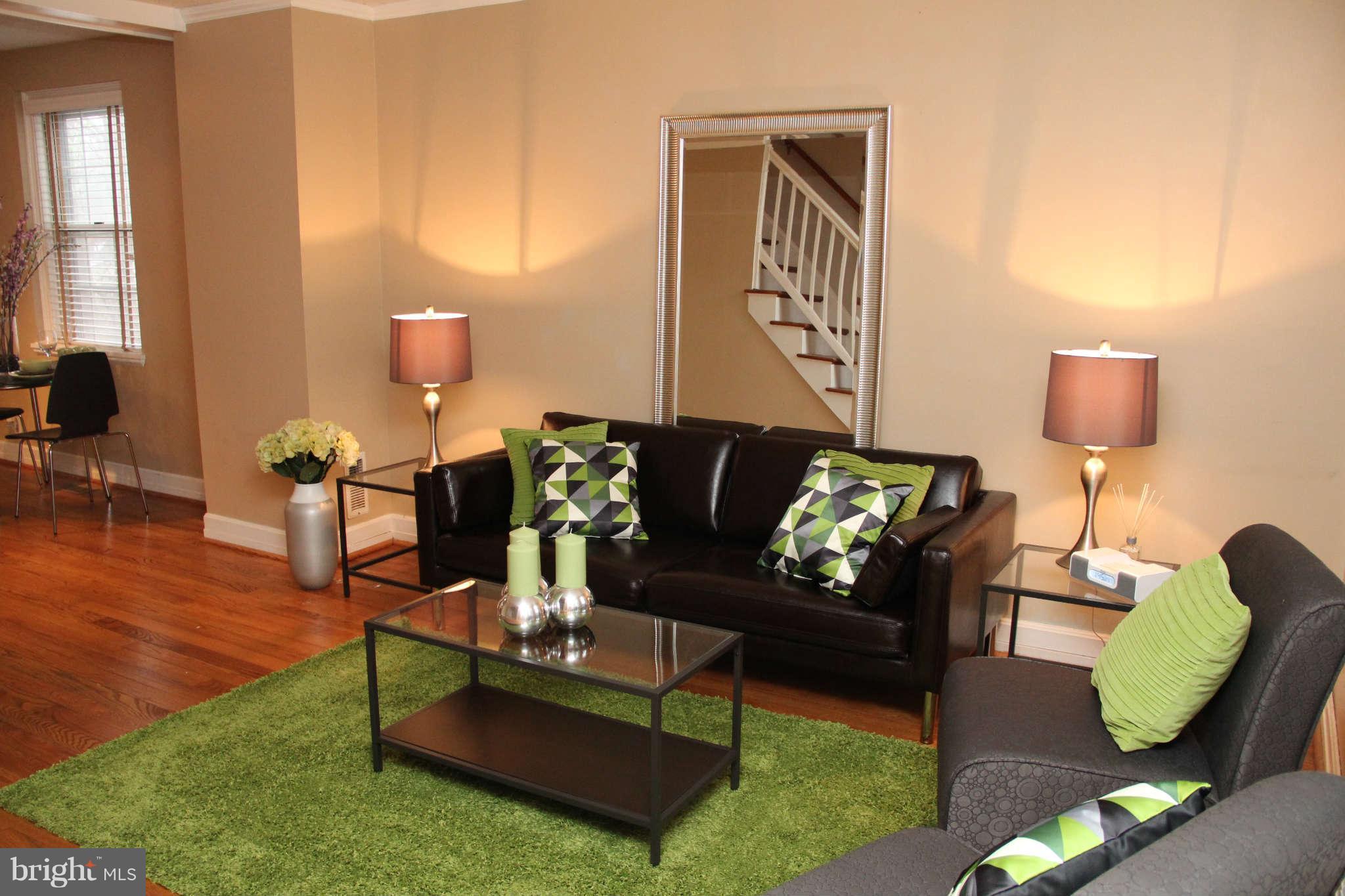 4823 27th Road South, Unit 2501 Arlington, VA 22206 - Photo 3 of 30 Living Room