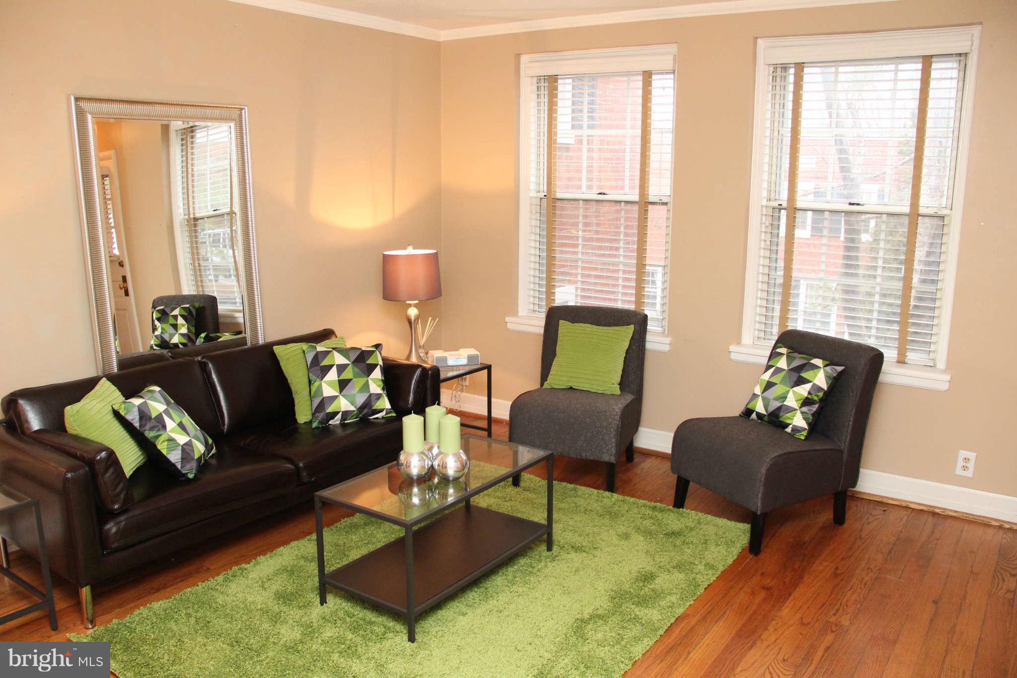 4823 27th Road South, Unit 2501 Arlington, VA 22206 - Photo 4 of 30 Living Room