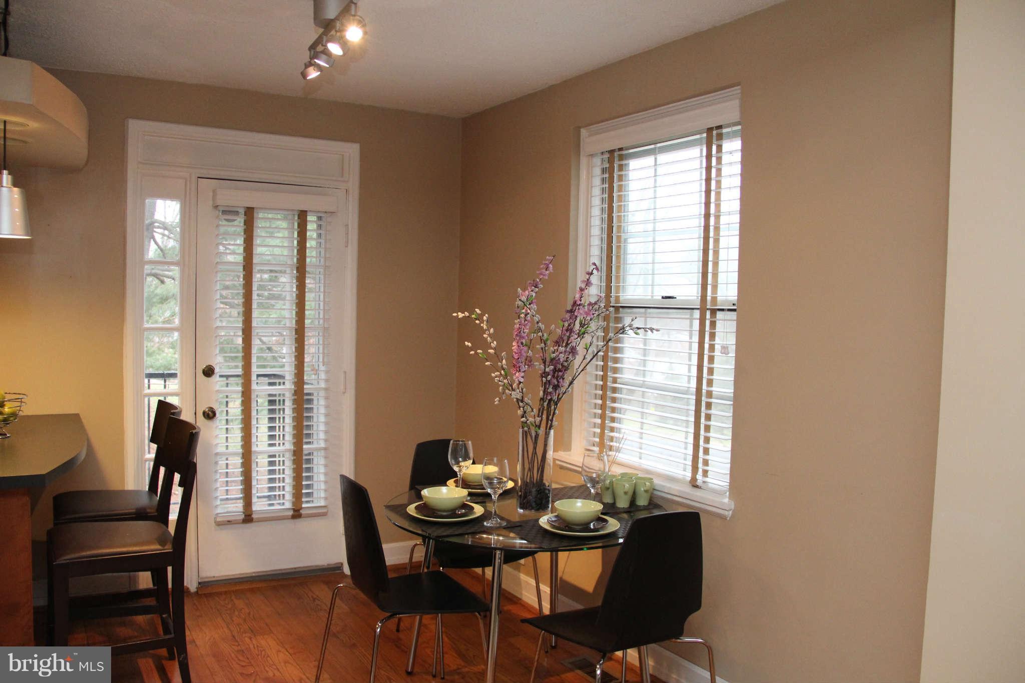 4823 27th Road South, Unit 2501 Arlington, VA 22206 - Photo 7 of 30 Dining Room