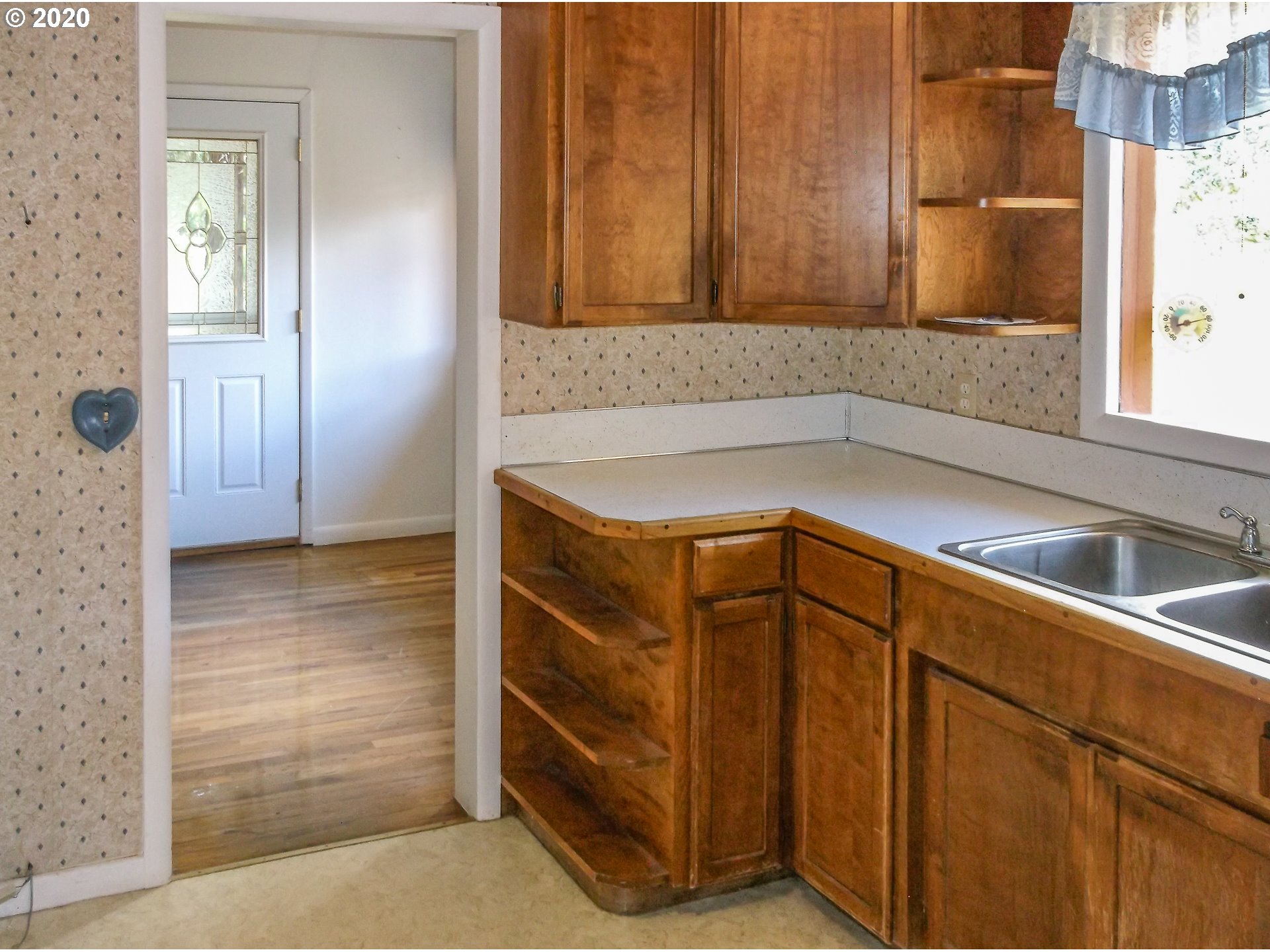 1928 Melrose Road Roseburg, OR 97471 - Photo 11 of 32 Gallery Image 11