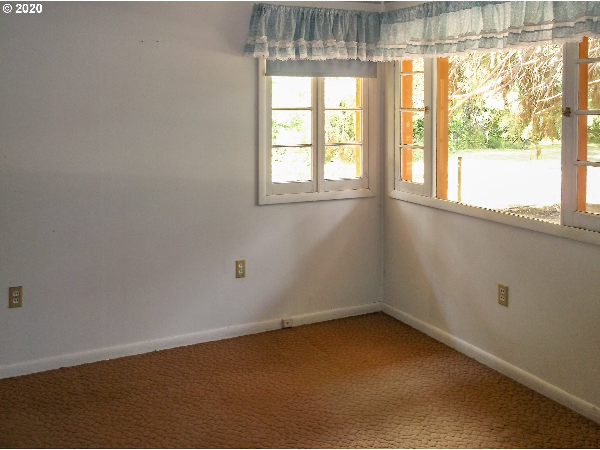 1928 Melrose Road Roseburg, OR 97471 - Photo 13 of 32 Gallery Image 13