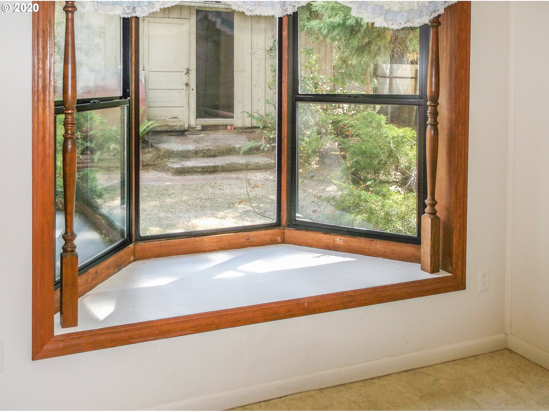 1928 Melrose Road Roseburg, OR 97471 - Photo 7 of 32 Gallery Image 7
