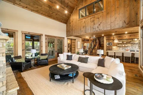 $2,895,000 | 450 Miracle Lane, Blue Ridge, GA 30513