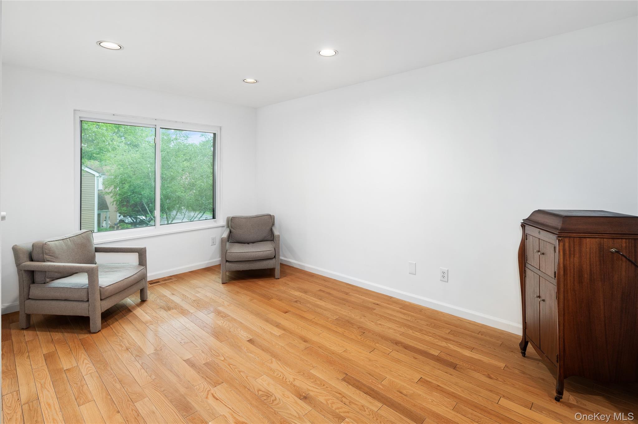 110 Woods End Road Chappaqua, NY 10514 - Photo 15 of 30