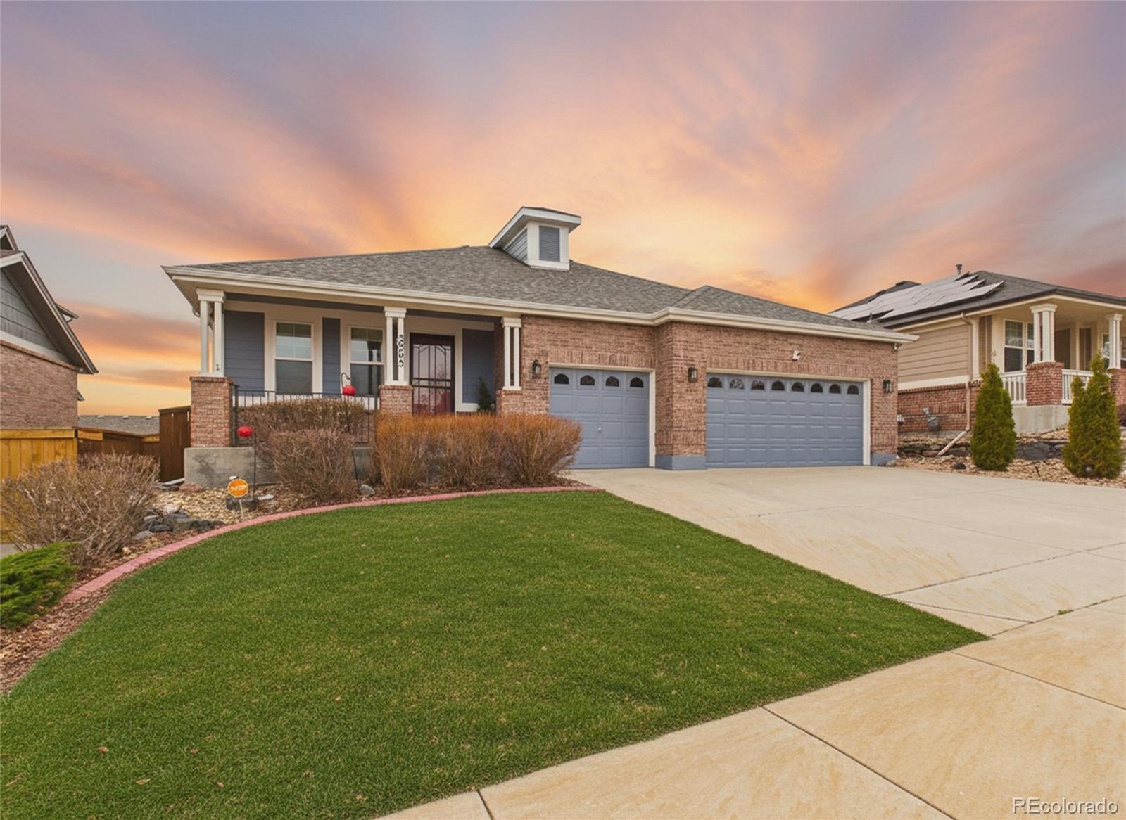 2805 South Jebel Way Aurora, CO 80013 - Photo 1 of 50 a front view of house with yard and green space
