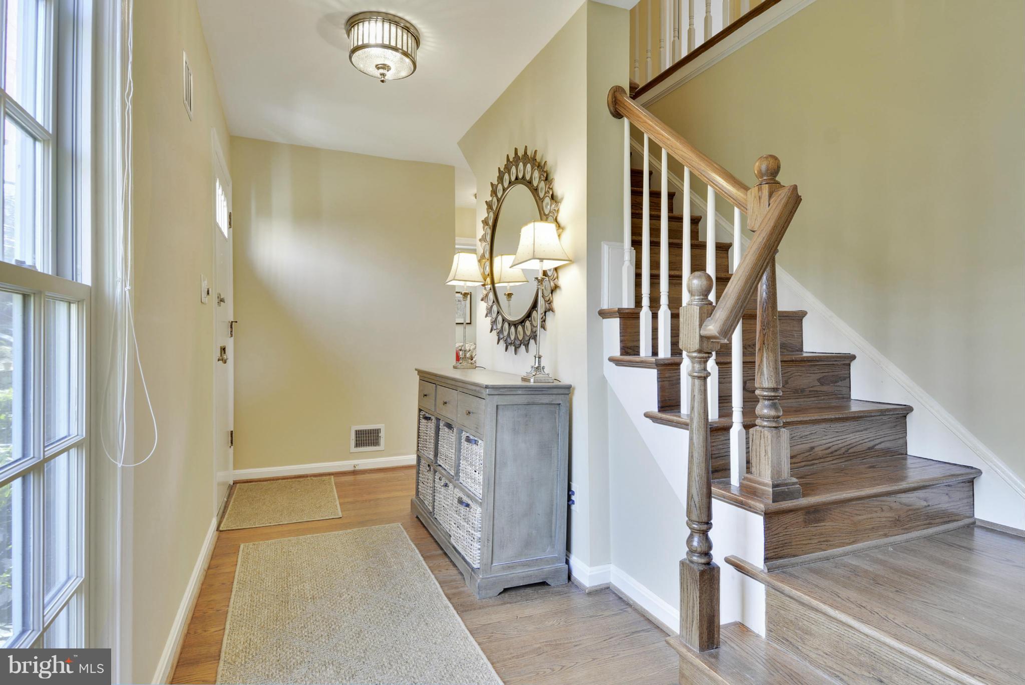 7704 Sebago Road Bethesda, MD 20817 - Photo 12 of 30 Interior (General)