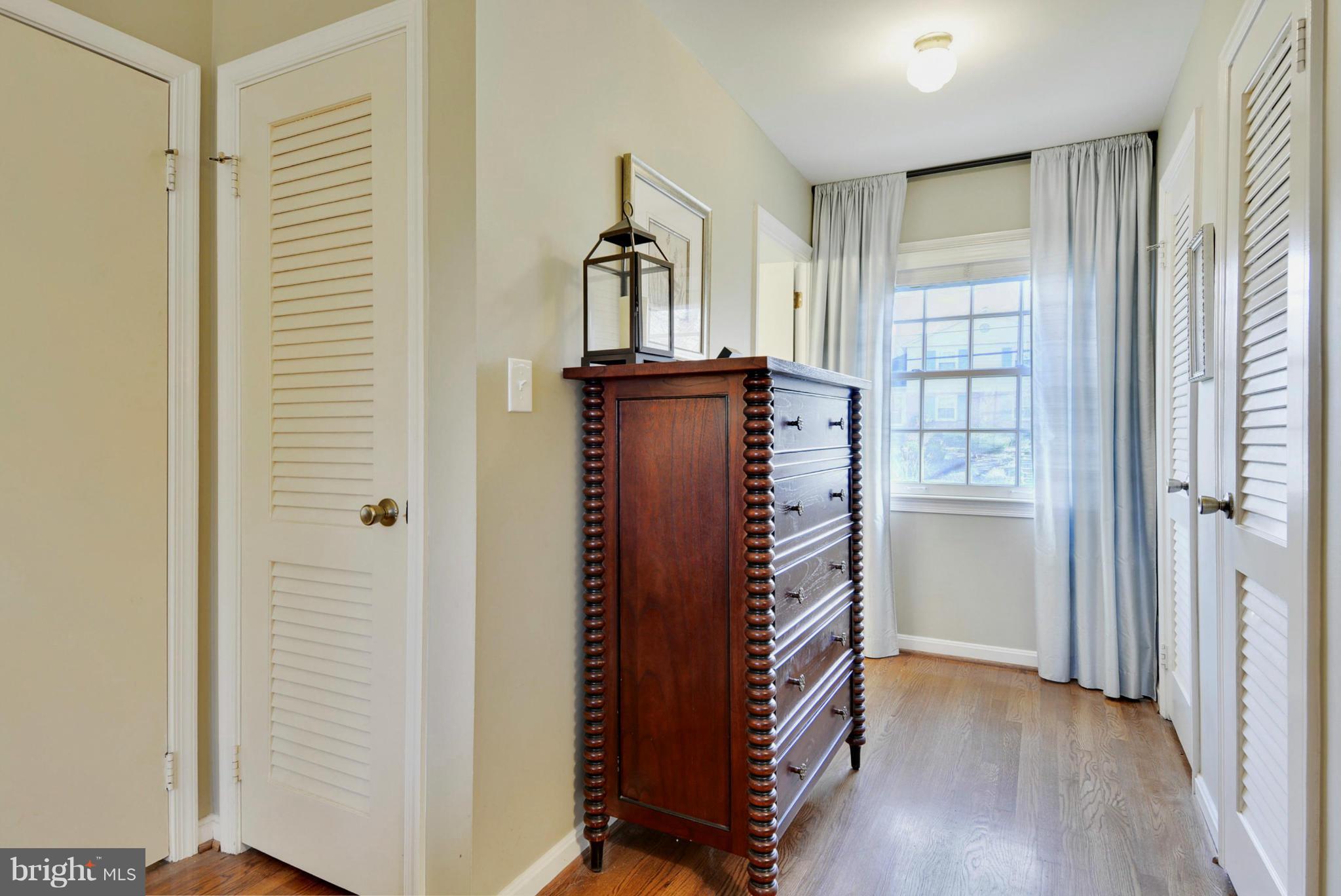 7704 Sebago Road Bethesda, MD 20817 - Photo 16 of 30 Bedroom (Master)
