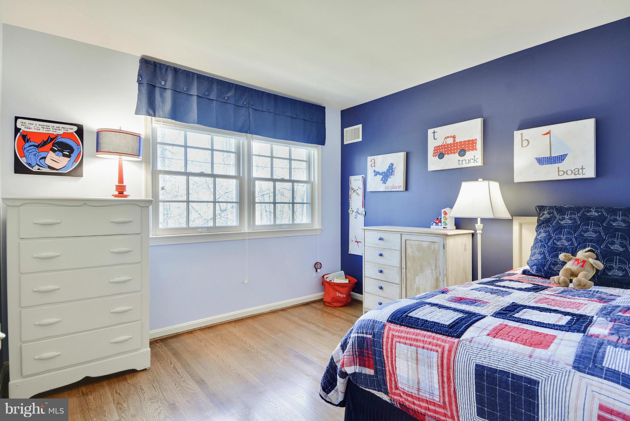7704 Sebago Road Bethesda, MD 20817 - Photo 18 of 30 Bedroom