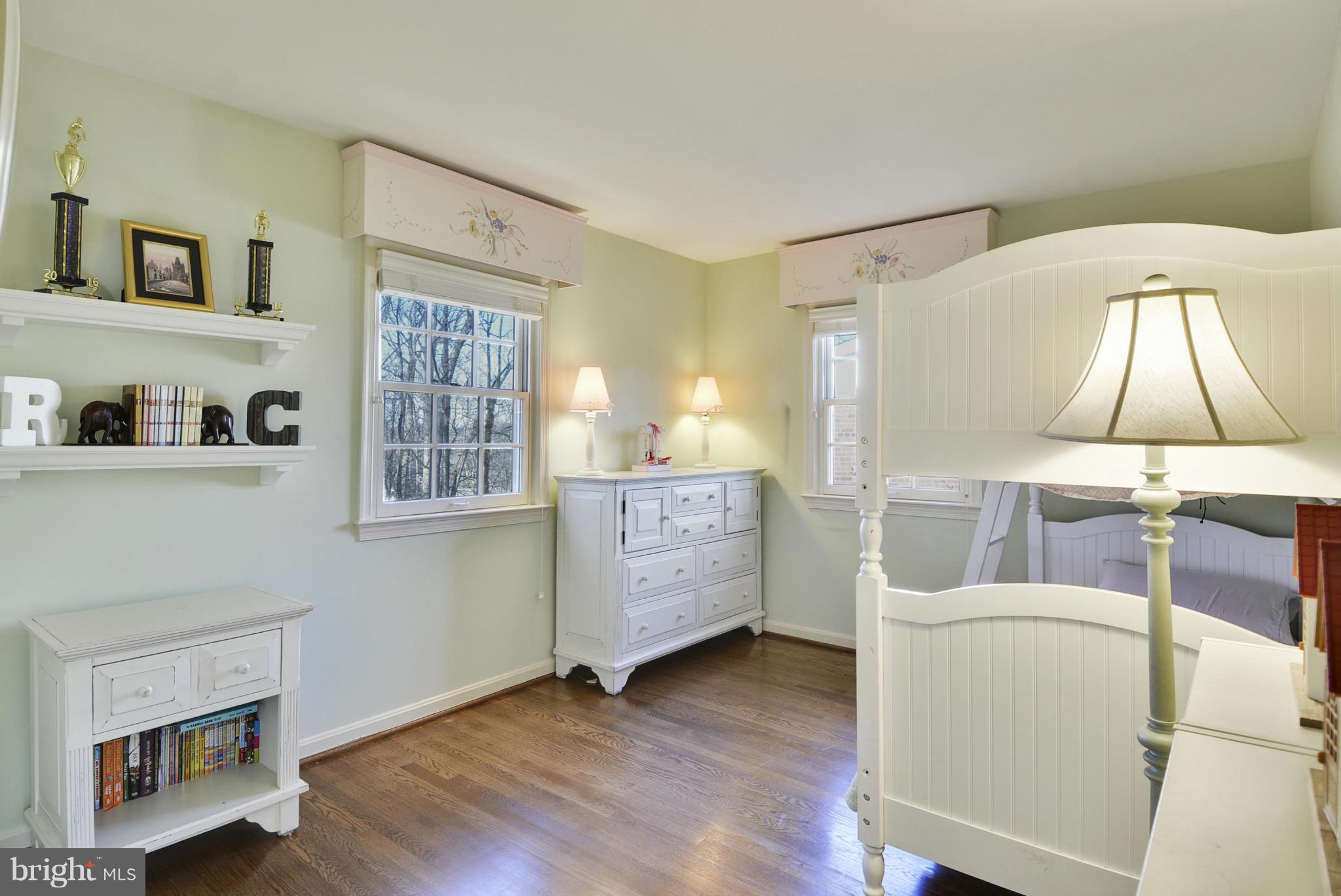 7704 Sebago Road Bethesda, MD 20817 - Photo 19 of 30 Bedroom