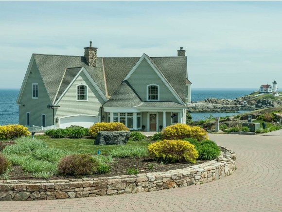 8 Lighthouse Watch York, ME 03909 - Photo 1 of 17 Gallery Image 1