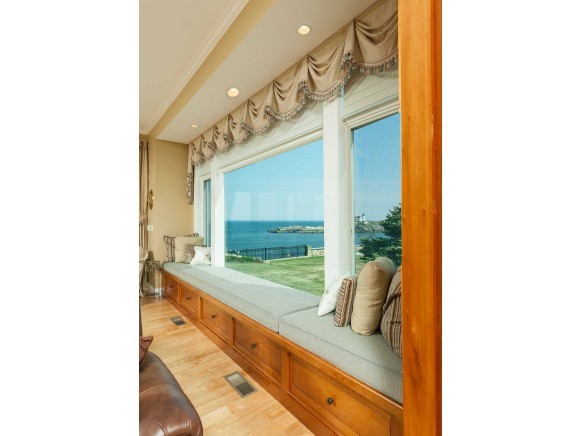 8 Lighthouse Watch York, ME 03909 - Photo 5 of 17 Gallery Image 5
